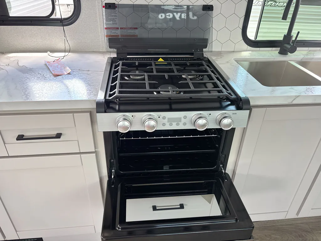 2026 Jayco Jay Feather 29QBH, Photos photo 11
