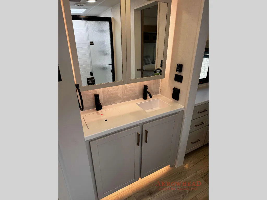 2027 Forest River Rockwood Signature 401SFB, Photos photo 50