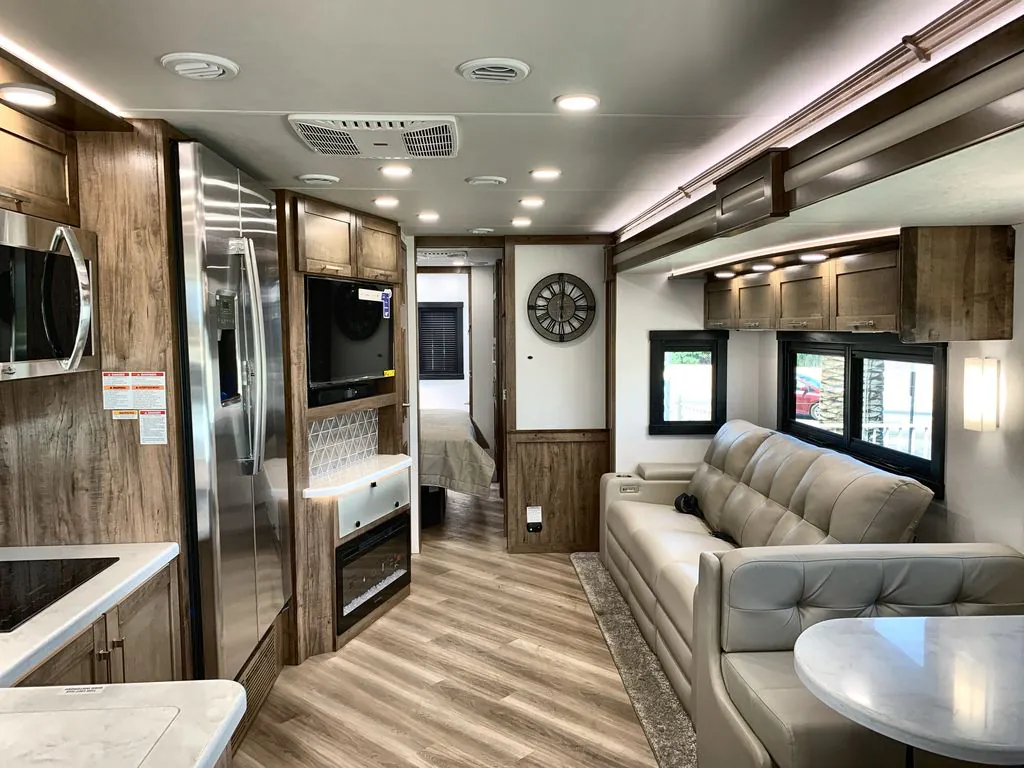 2026 Entegra Coach Accolade 37K, Photos photo 17
