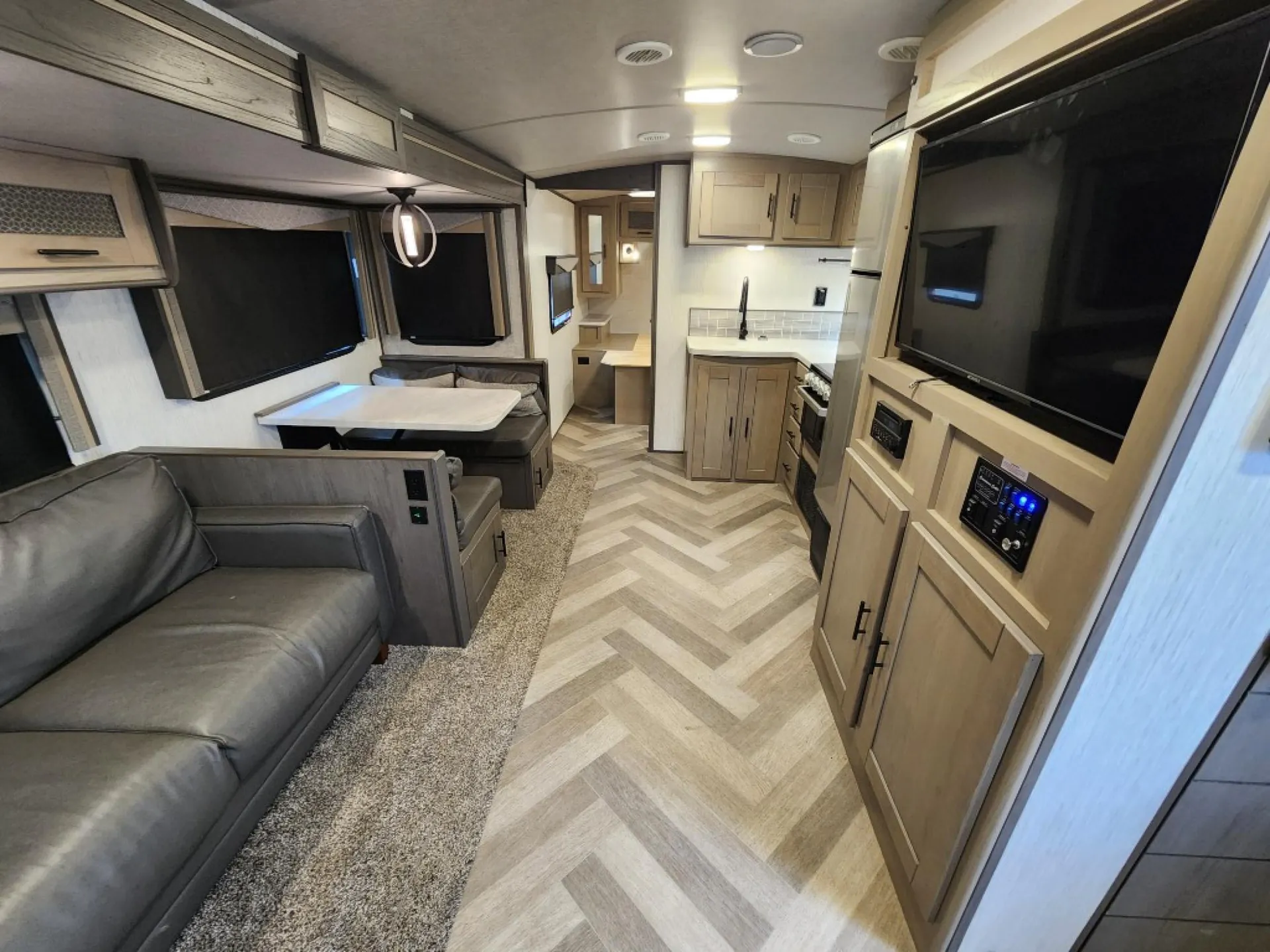 2021 Cruiser RV Twilight Signature TWS 2800 - Photo 4