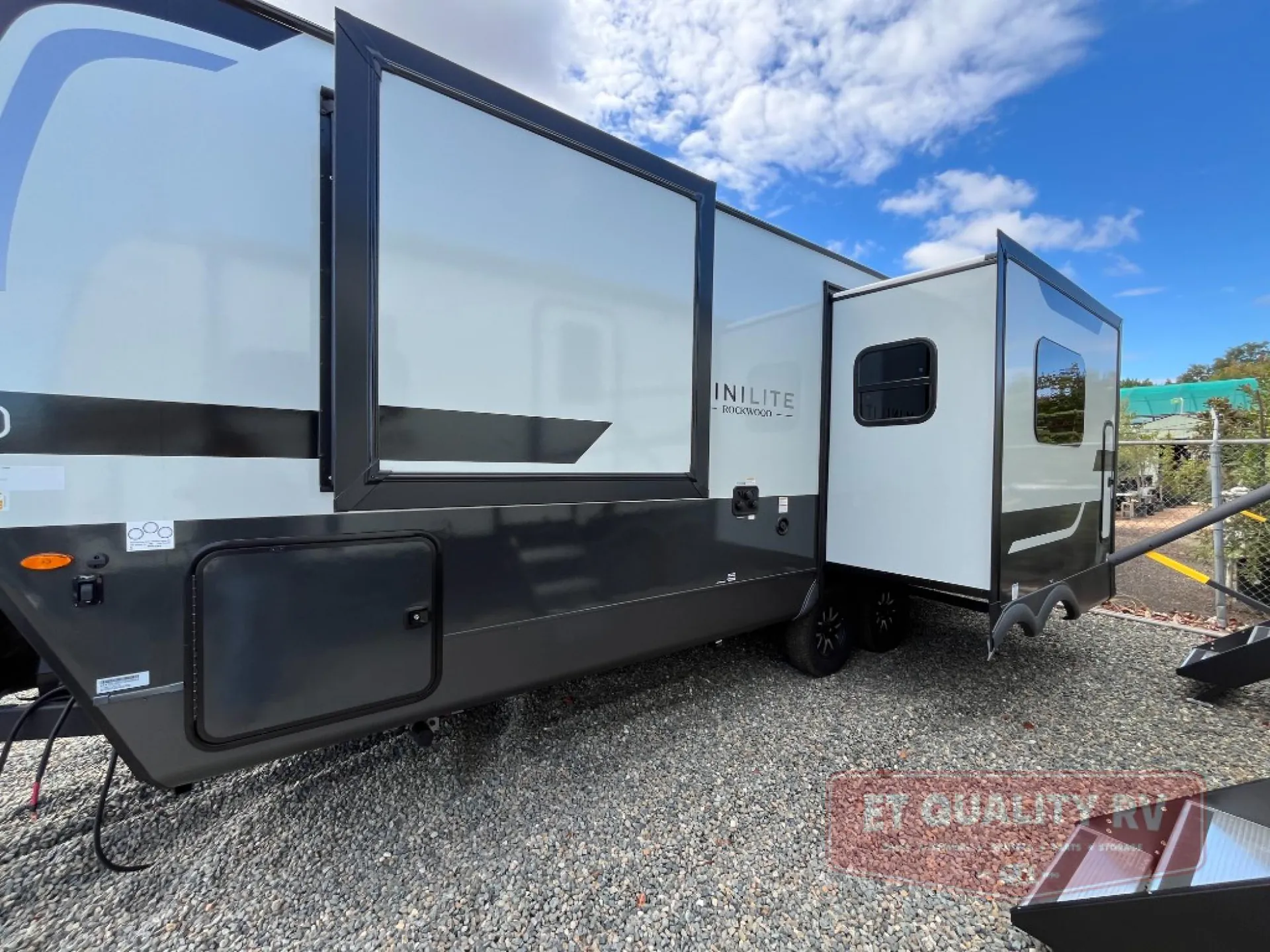 2026 Forest River Rockwood Mini Lite 2515S — Photo 5