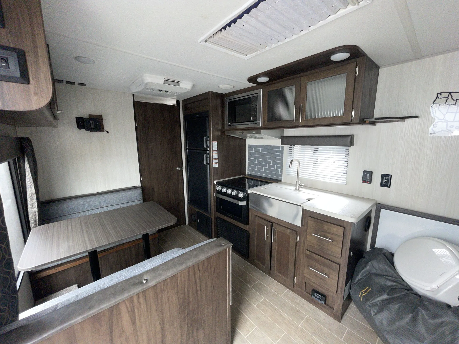 2020 Forest River Cherokee Grey Wolf 18MT — living area main