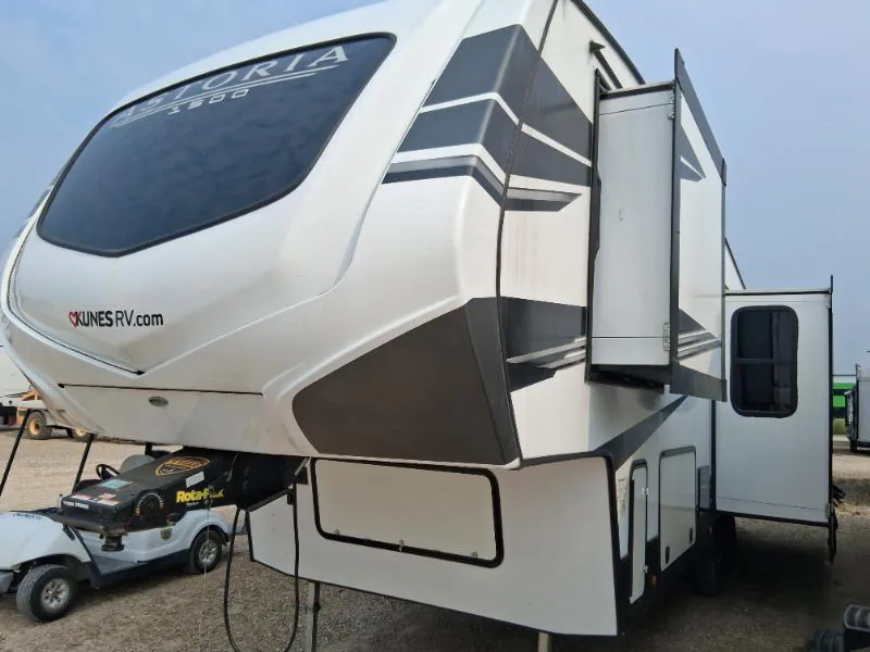 2021 Dutchmen Astoria 2503REF dealer photo 1 from Kunes RV