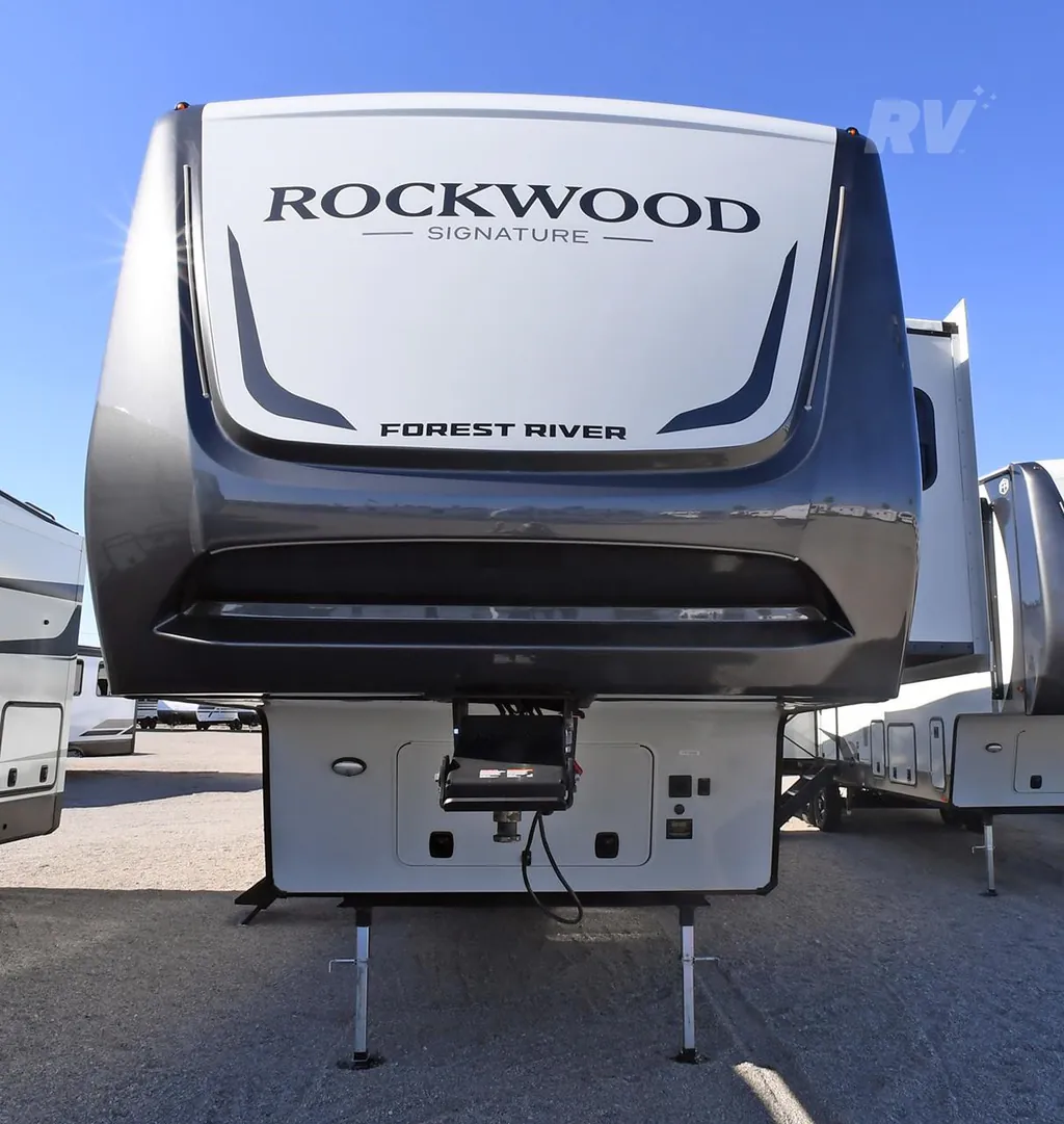 2026 Forest River Rockwood Signature 371RK, Photos photo 3