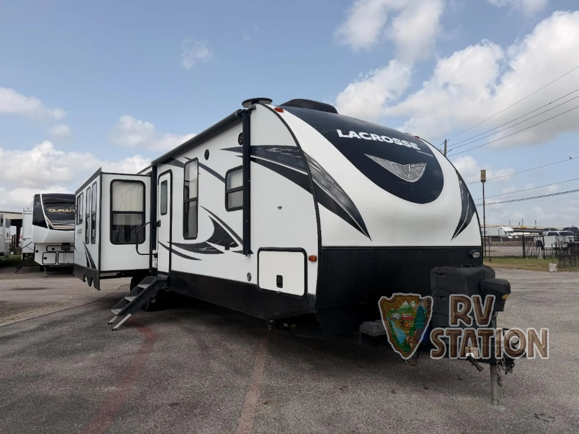 2020 Prime Time LaCrosse 3370MB