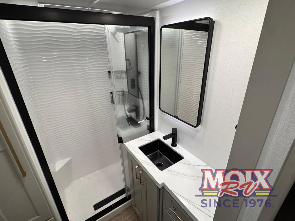2026 Brinkley Model G 4100, Photos photo 78