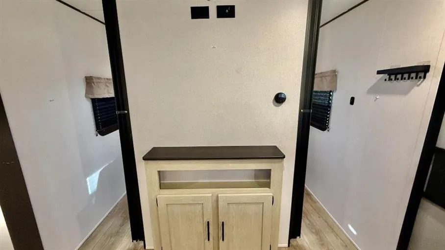 2025 Shasta i-5 Edition 532BEDS, Photos photo 10