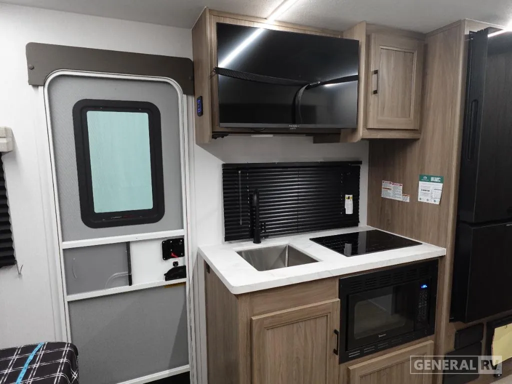 2026 Coachmen Freedom Express Select 18SE, Photos photo 11