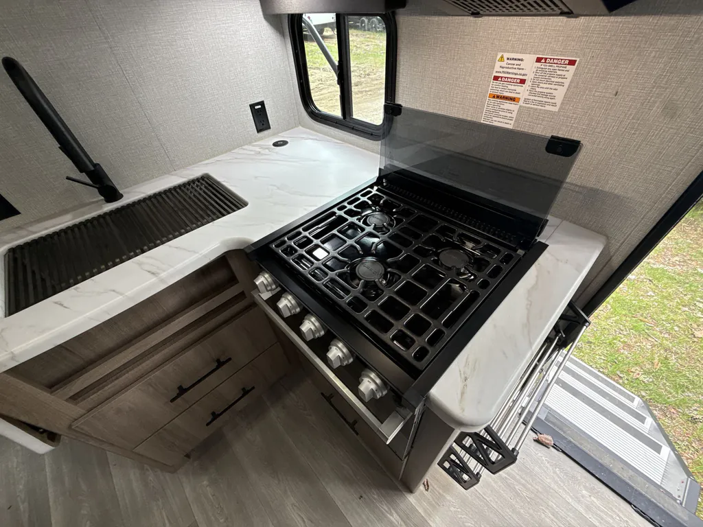 2024 Grand Design Imagine XLS 25DBE, Photos photo 10