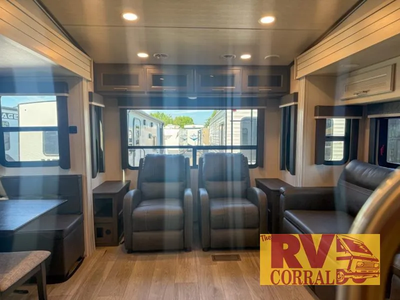 2025 Keystone RV Cougar Half-Ton 27SGS - Photo 3