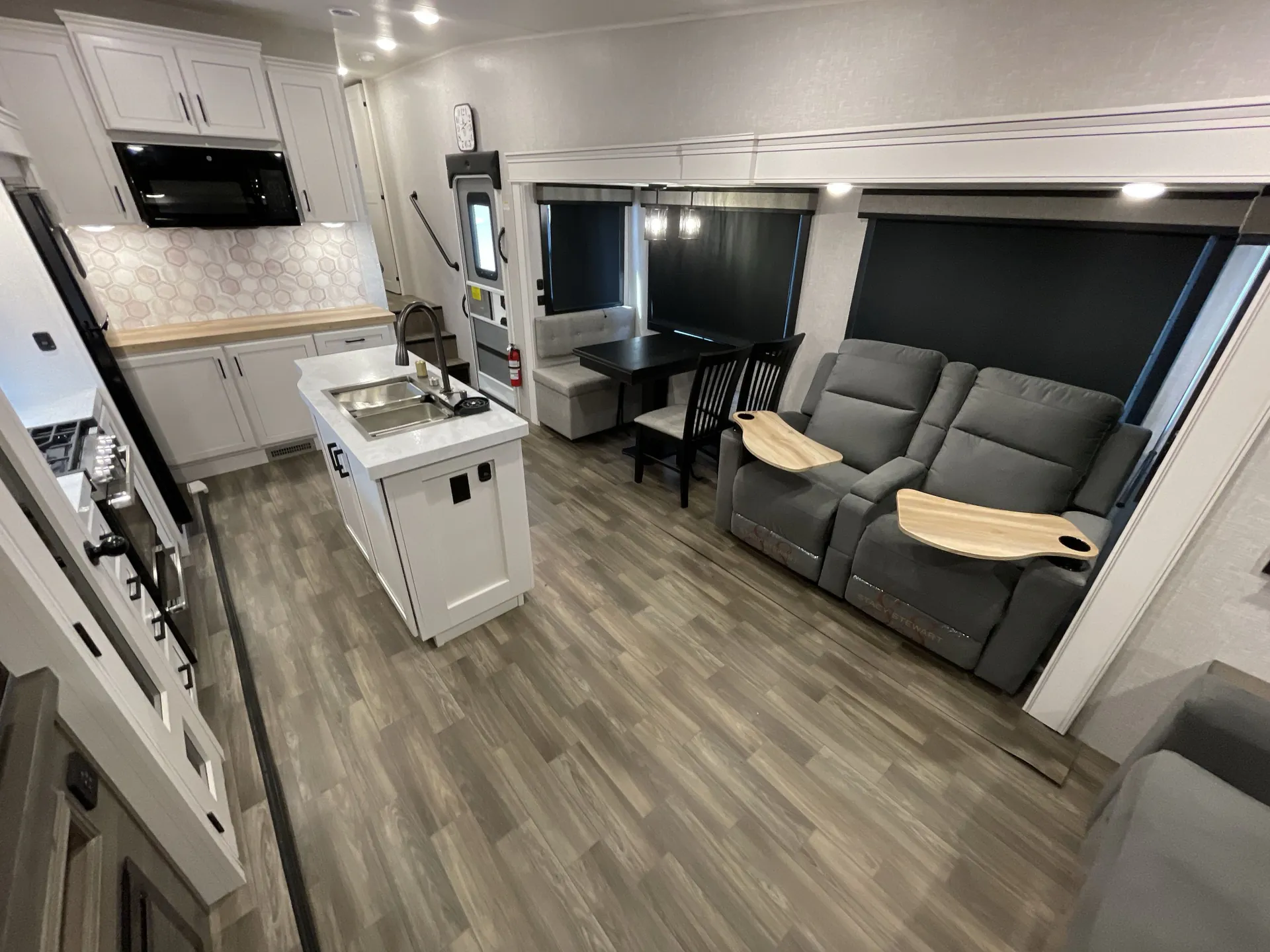 2025 Jayco Eagle HT 29RLC — living area main