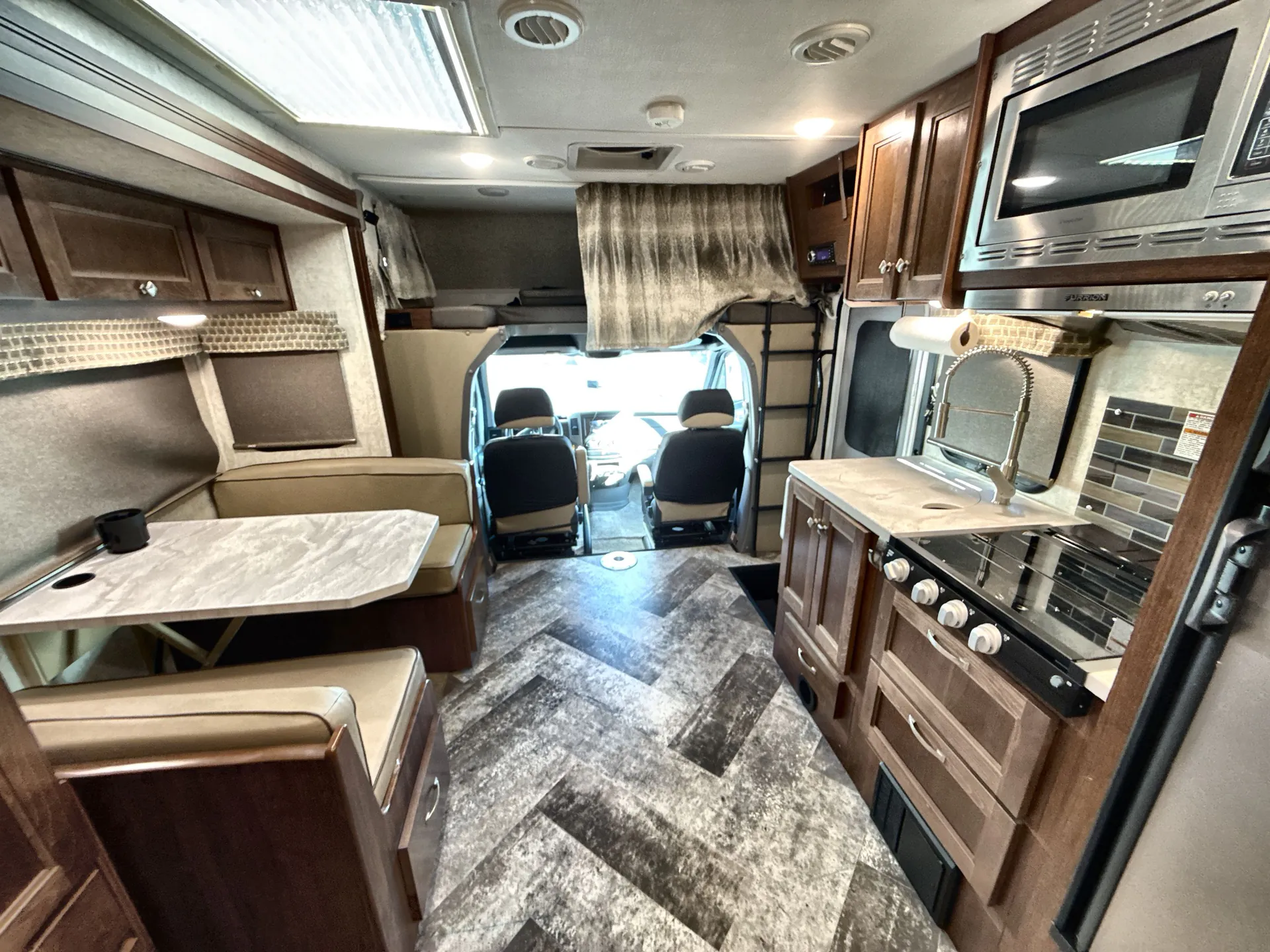 2020 Forest River Sunseeker Mbs 2400S — living area main