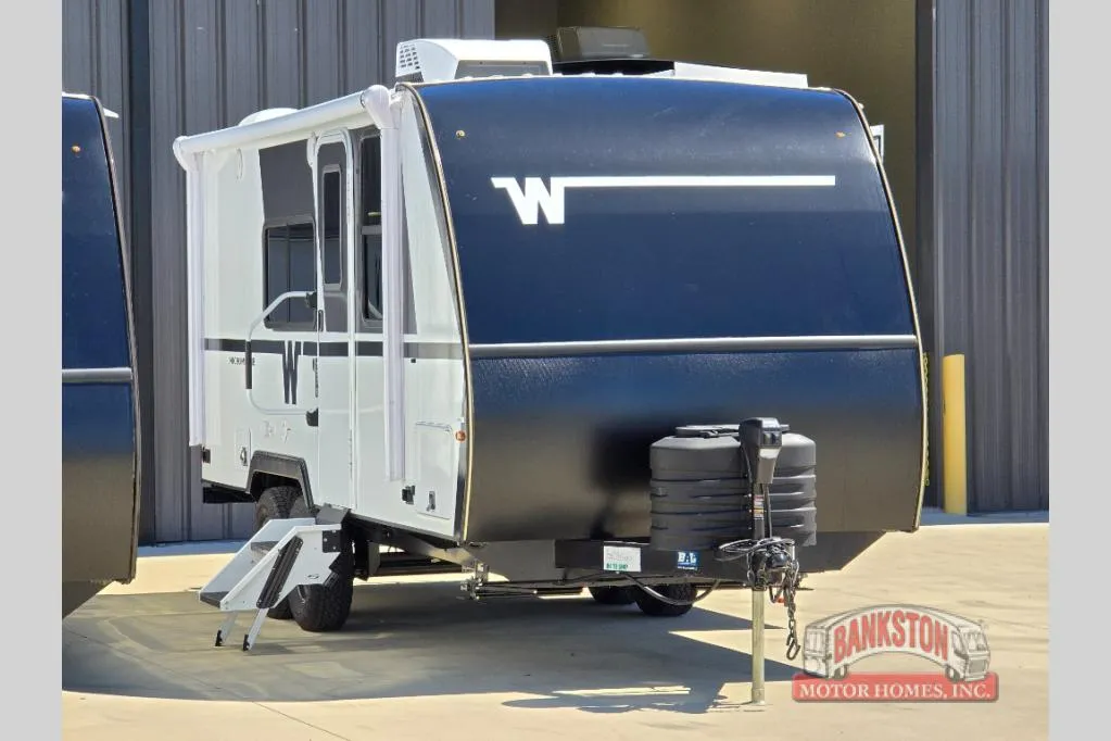 2026 Winnebago Micro Minnie 2108DS - Photo 2