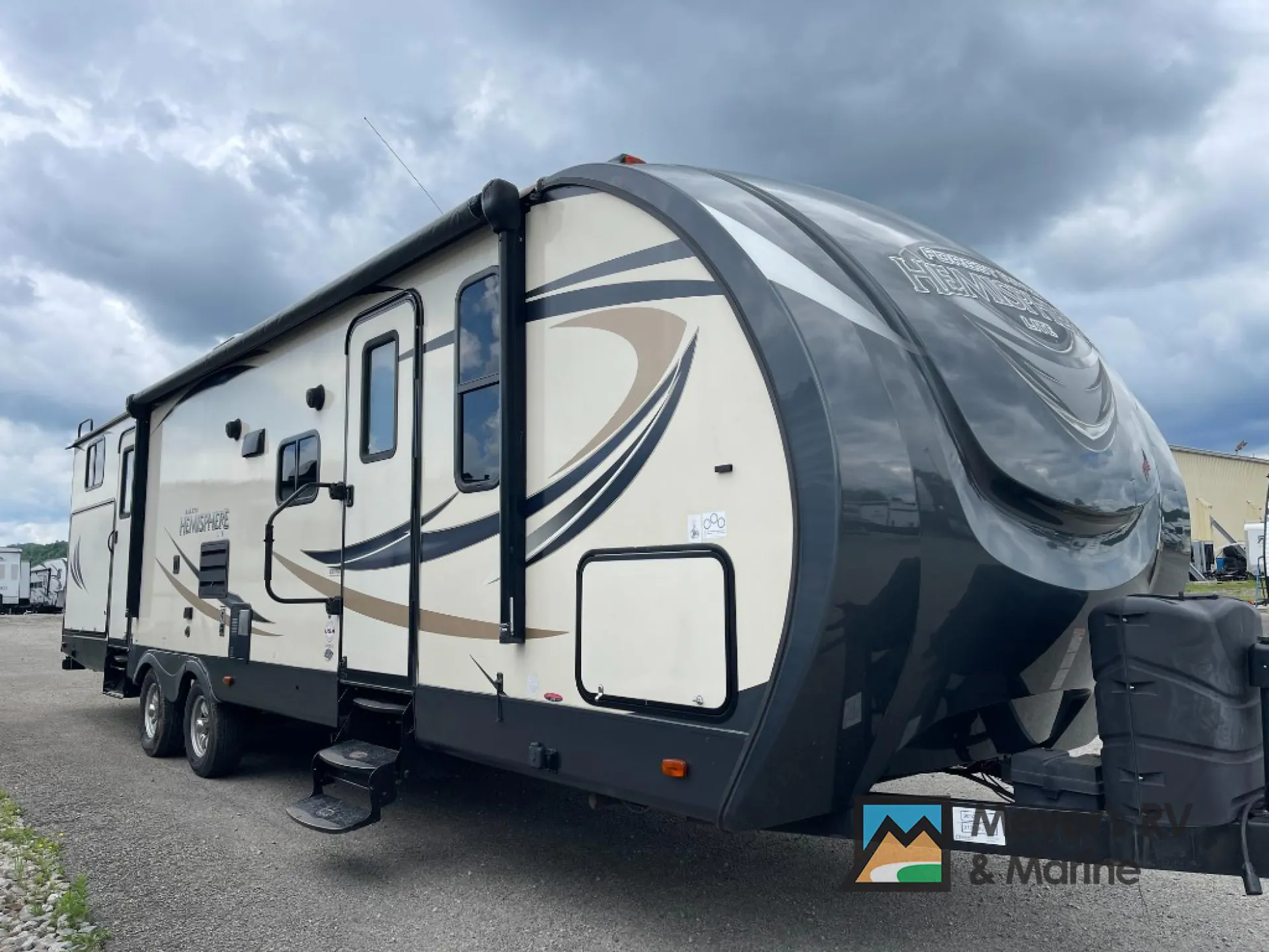 2018 Forest River Salem Hemisphere 312QBUD - Photo 2