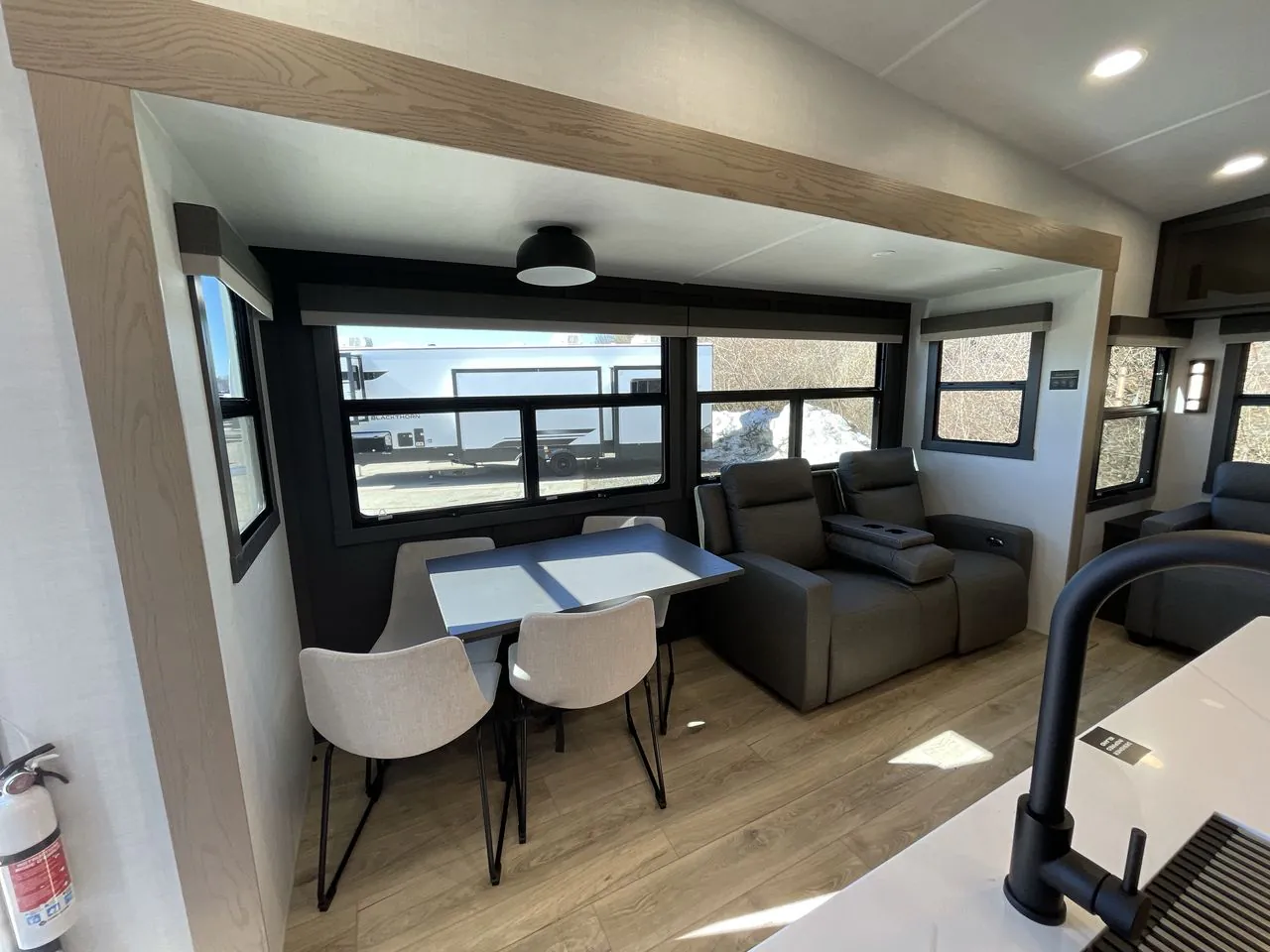 2026 Forest River Rockwood Signature 401SFB - Photo 3