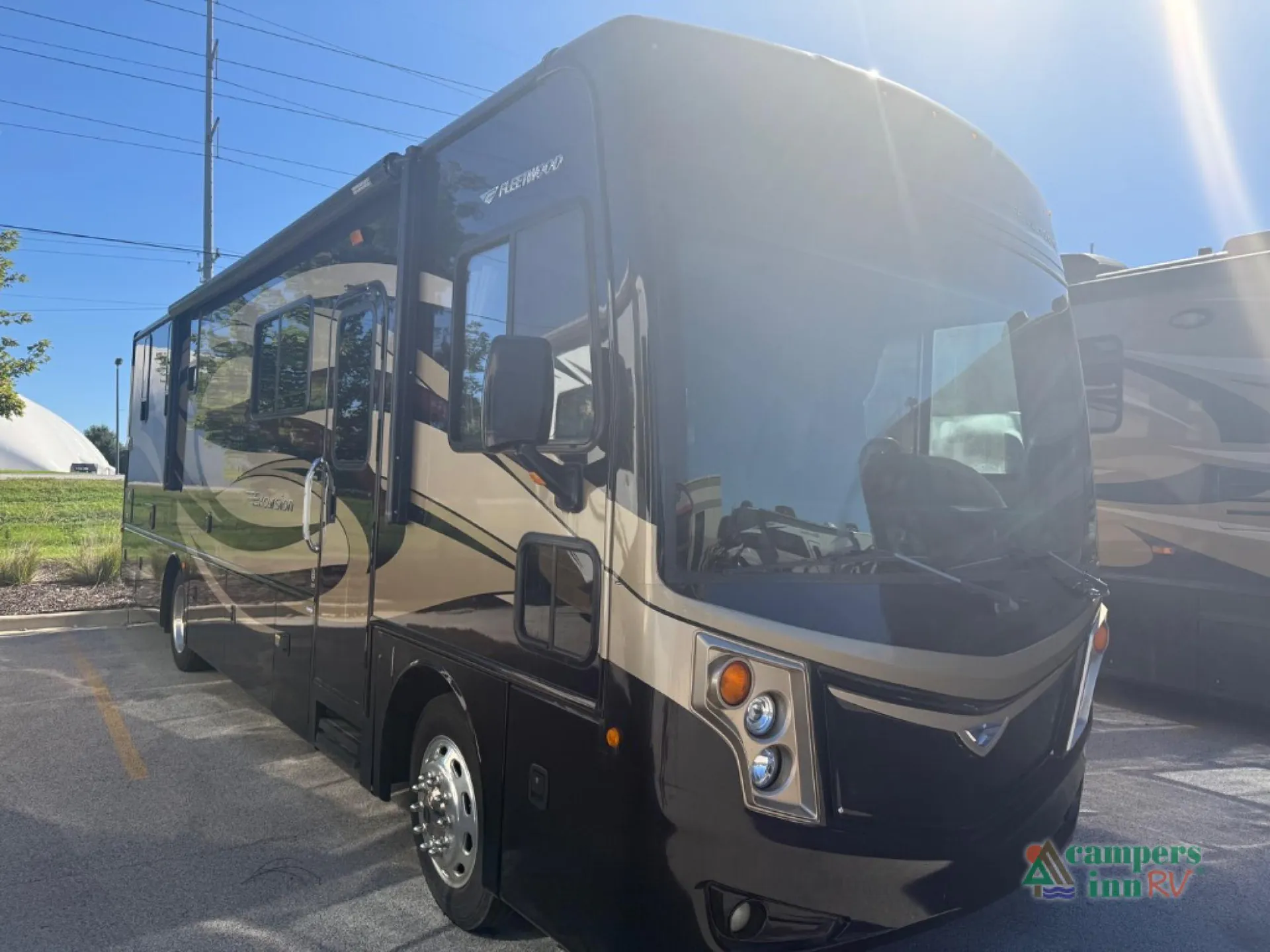 2014 Fleetwood Excursion 33D - Photo 2
