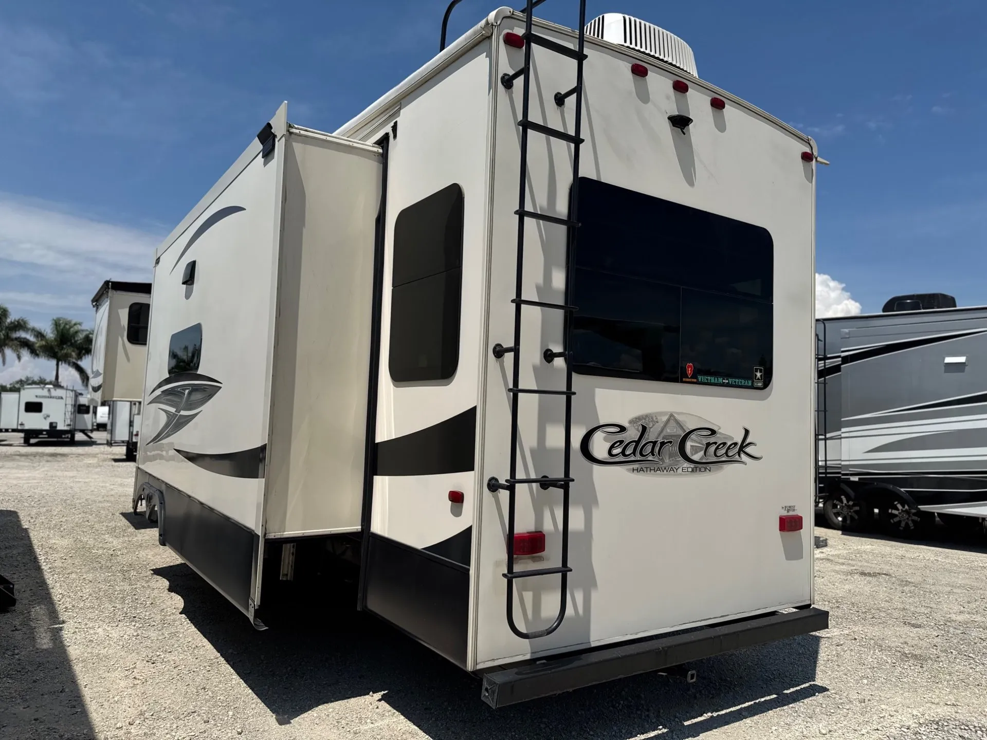 2020 FOREST RIVER CEDAR CREEK 34IK - Photo 3