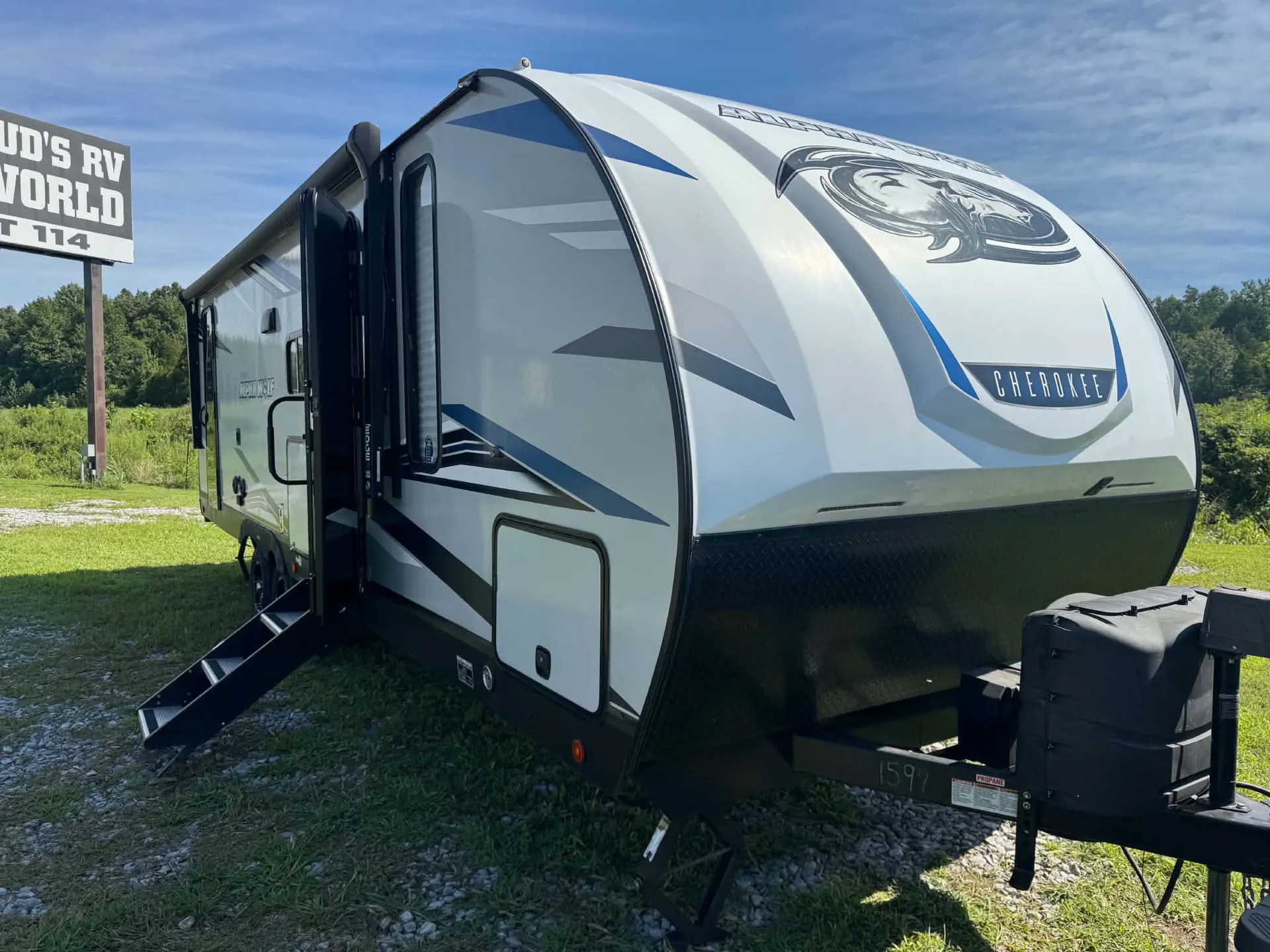 2021 Forest River Cherokee Alpha Wolf 26DBH - Photo 2
