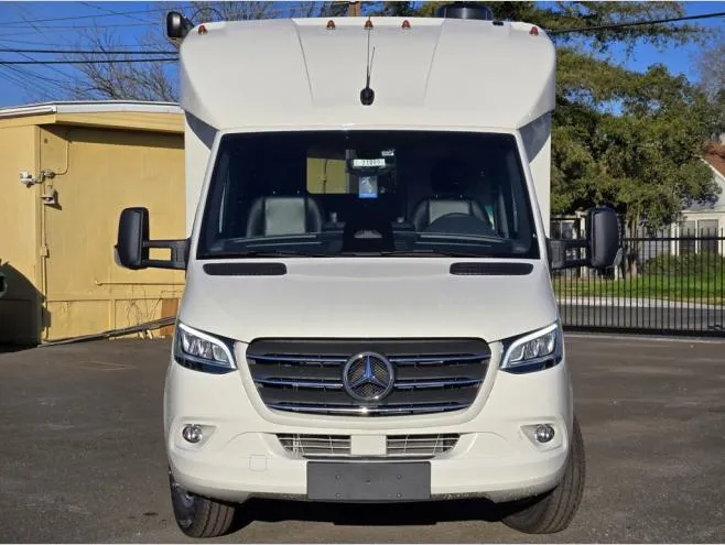 2026 Pleasure-Way Plateau XLTS Std. Model - Photo 2