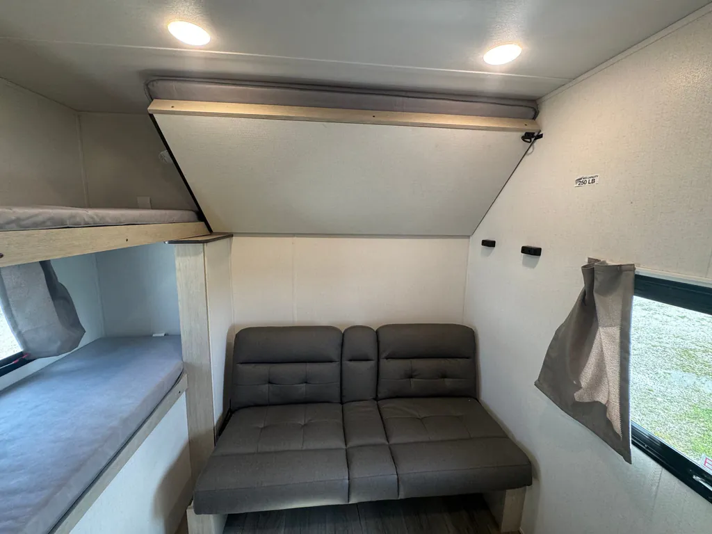 2026 Shasta RVs i-5 Edition 530BQB, Photos photo 29
