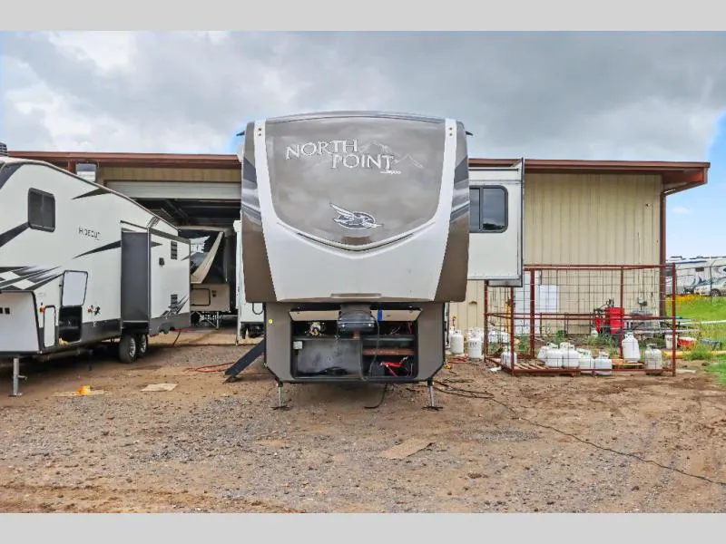 2021 Jayco North Point 310RLTS - Photo 3