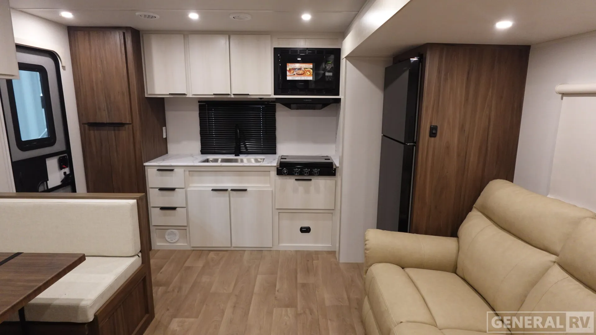 2026 Winnebago Access 25RK - Photo 3