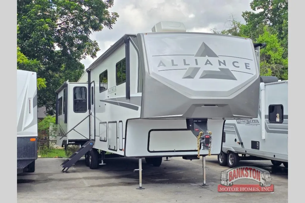 2024 Alliance RV Avenue 37MBR - Photo 2