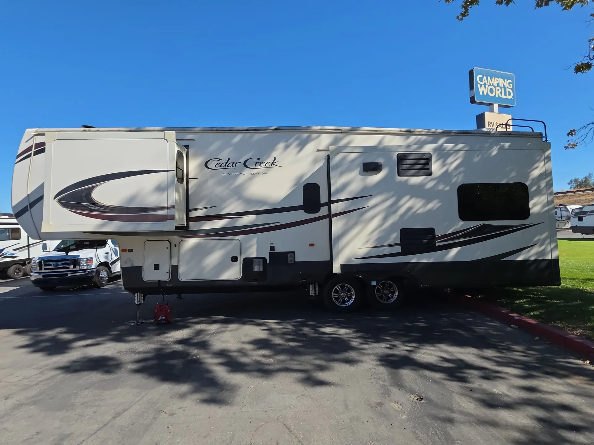 2020 Forest River Cedar Creek Silverback 29IK — off campside
