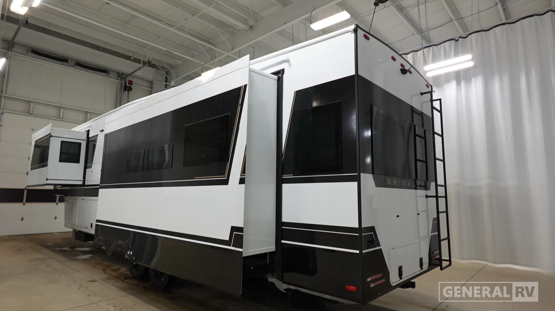 2026 Brinkley Model Z 3600 - Photo 4