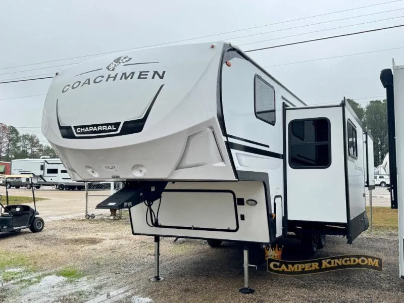 2026 Coachmen Chaparral Lite 218SE - Photo 3