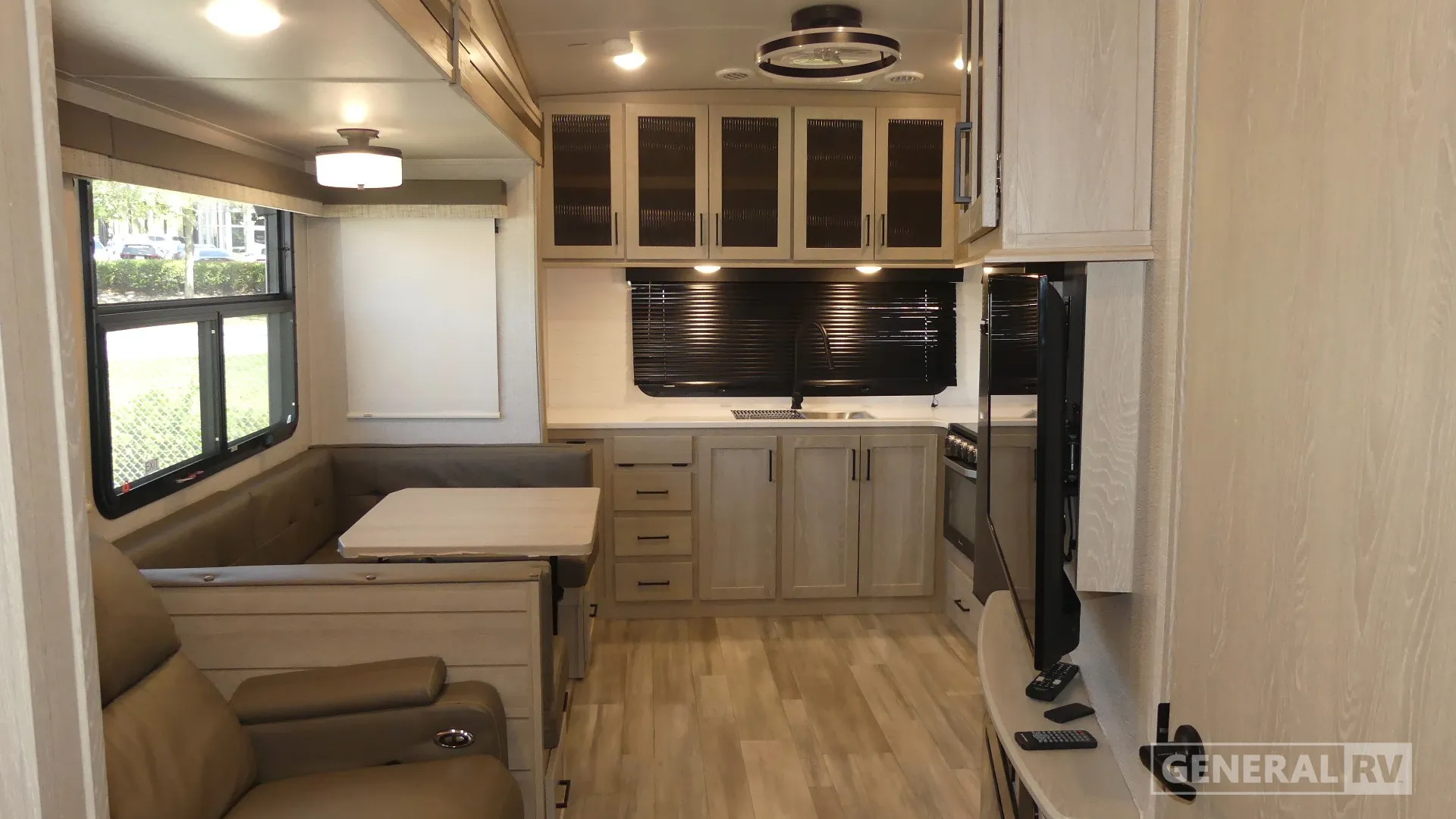 2022 Forest River Flagstaff Super Lite 528MBS - Photo 3