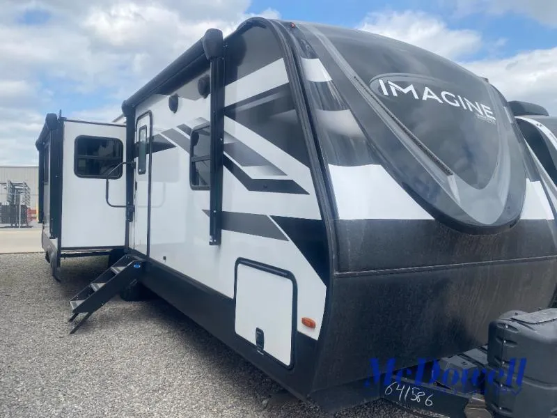 2022 Grand Design Imagine 2970RL - Photo 2