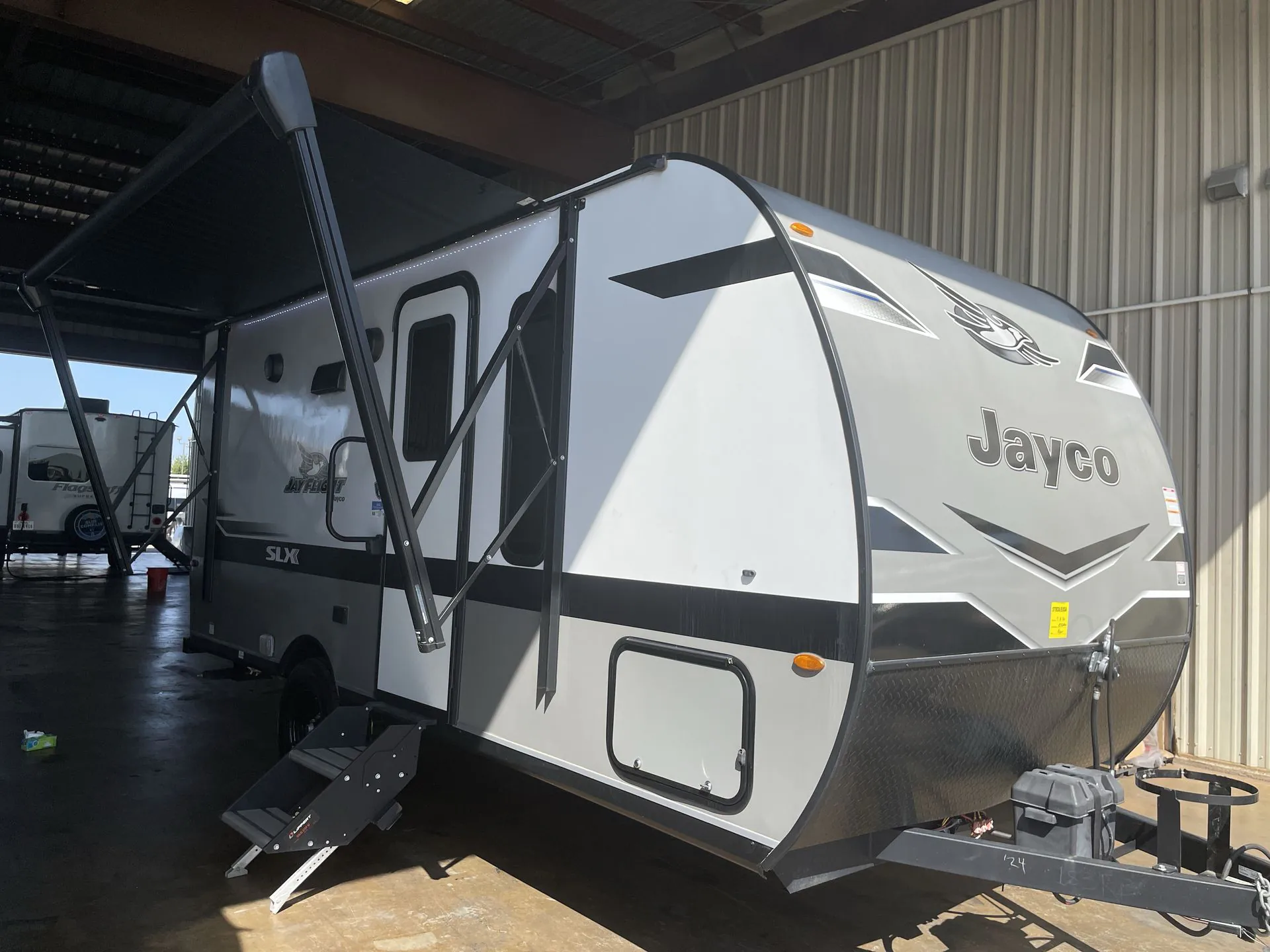 2024 Jayco Jay Flight SLX 183RB - Photo 2