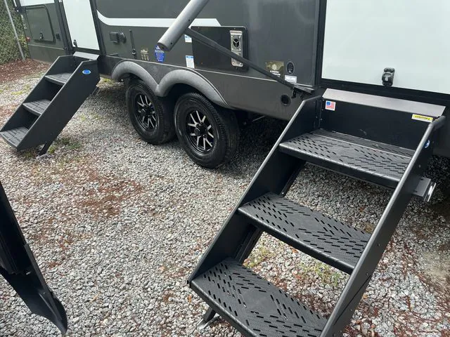 2027 Forest River Rockwood Mini Lite 2506FK - Photo 3