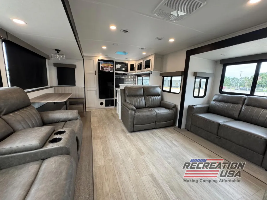 2026 Forest River Solaire 3060RKTS, Photos photo 5