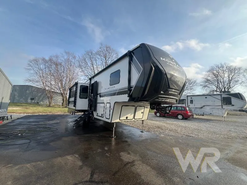 2026 Keystone Montana High Country 290RL - Photo 2