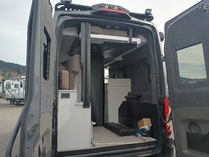2026 Grand Design Lineage Series VT LVT2 - Photo 4