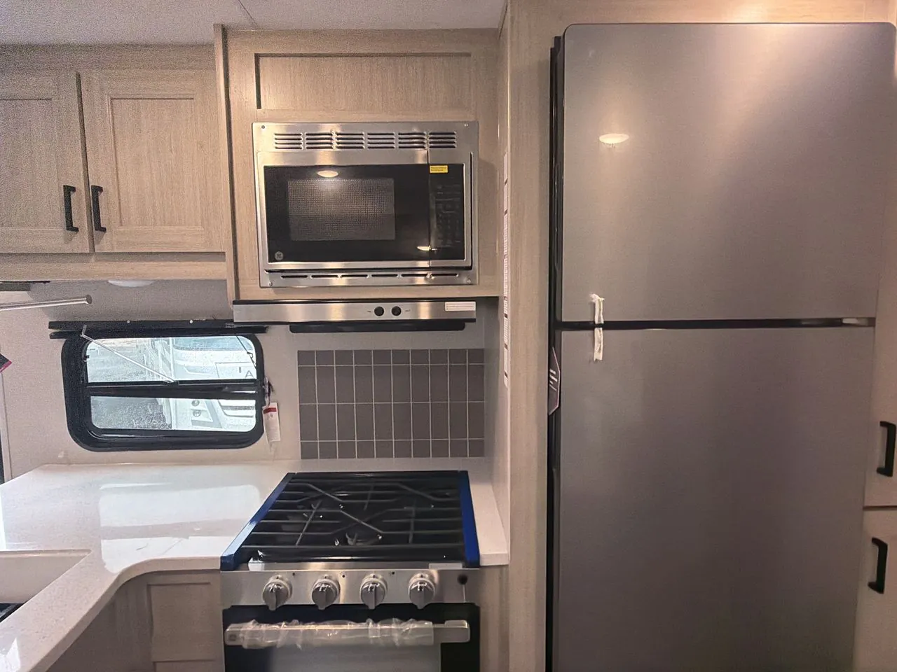2026 Forest River Aurora 29TQS — Photo 5