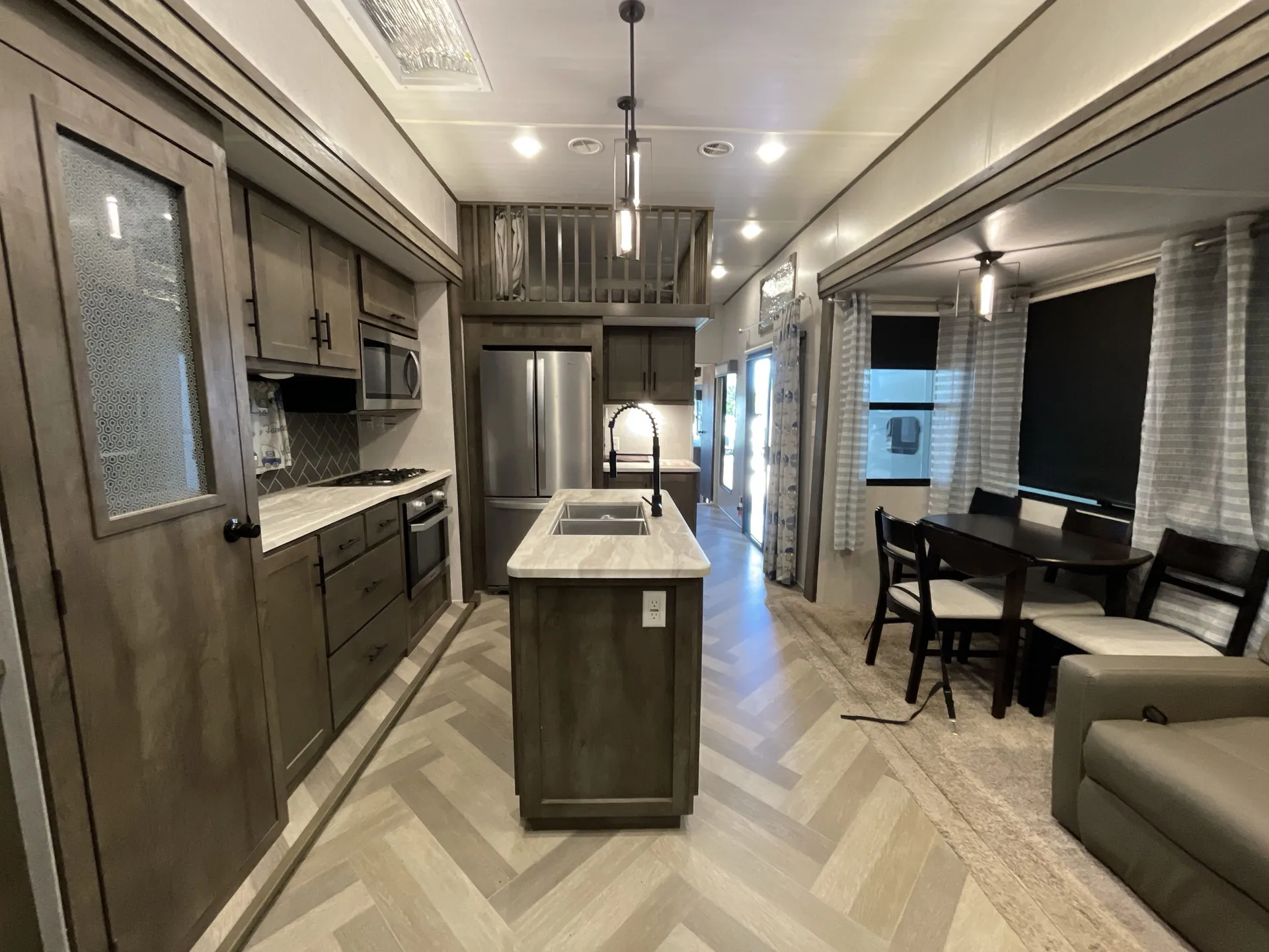 2021 Forest River Wildwood Grand Lodge 42DL — living area main