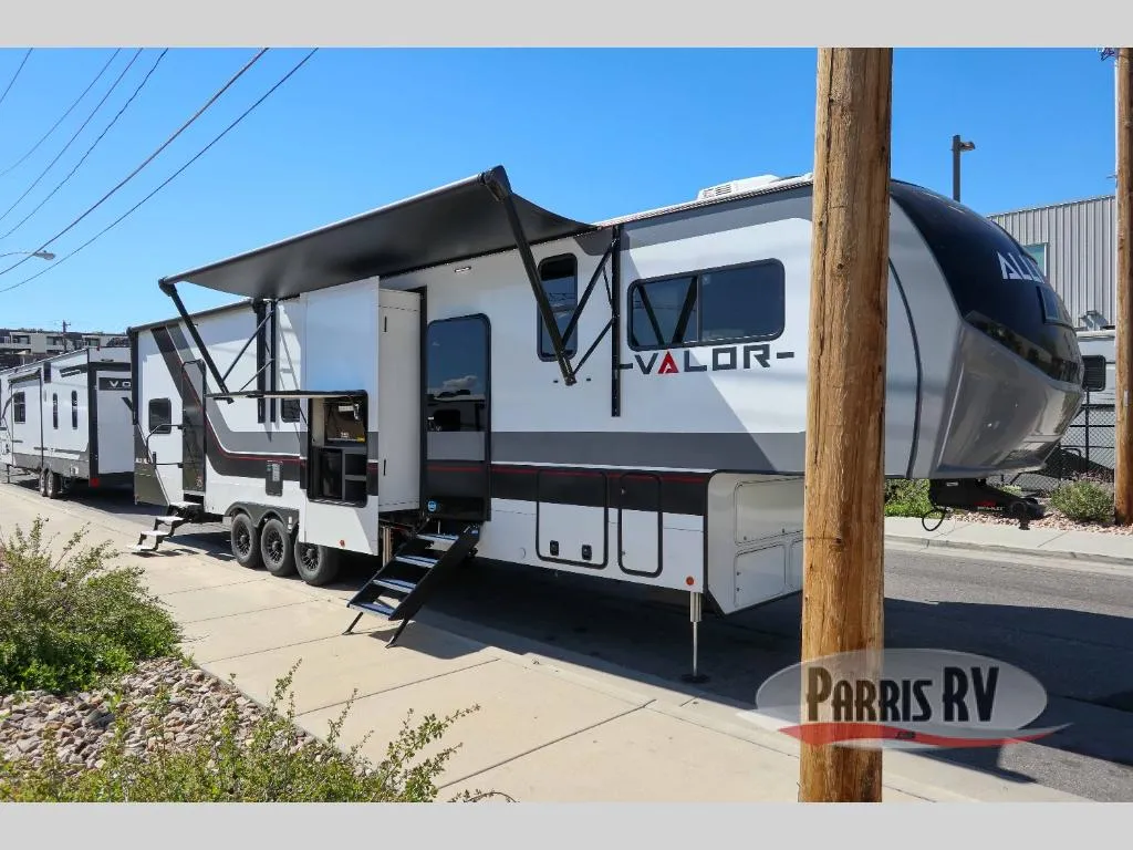 2025 Alliance RV Valor 40V13 - Photo 2