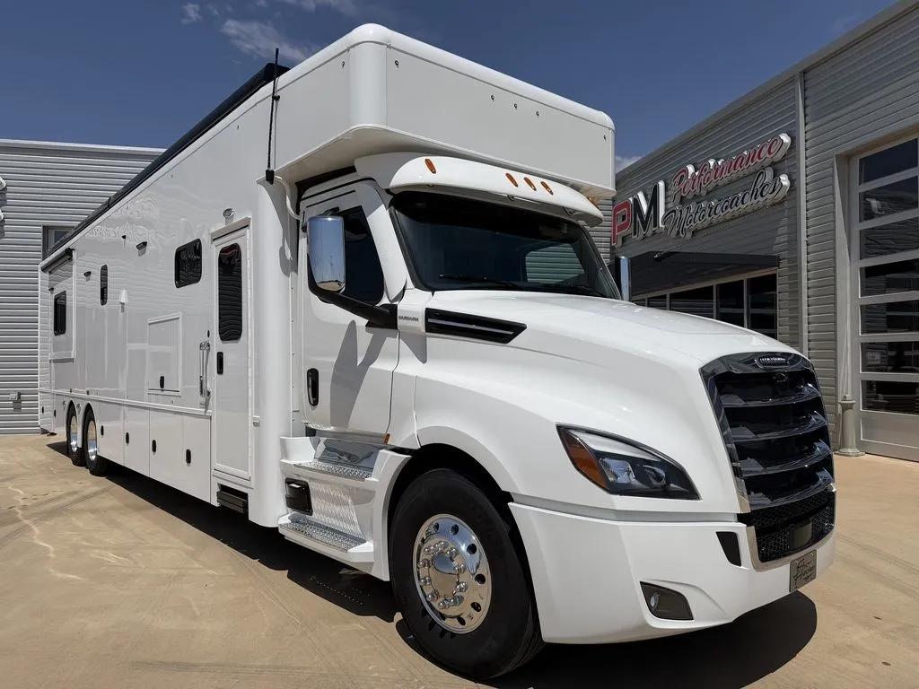 2027 ShowHauler Showhauler 36KTSSL-B - Main photo