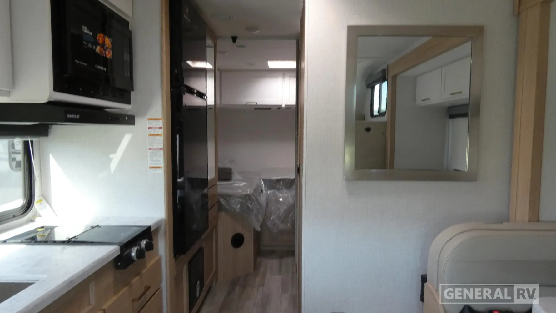 2026 Thor Motor Coach Four Winds 25Z - Photo 3