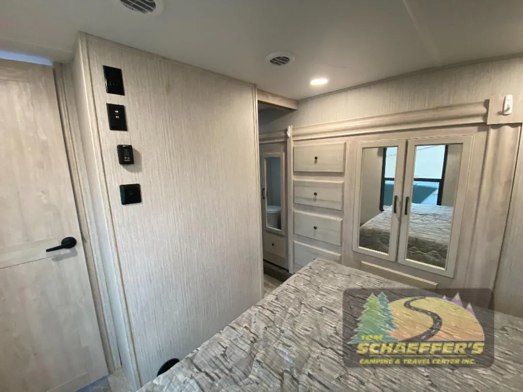 2023 Forest River Sandpiper 3330BH, Photos photo 8