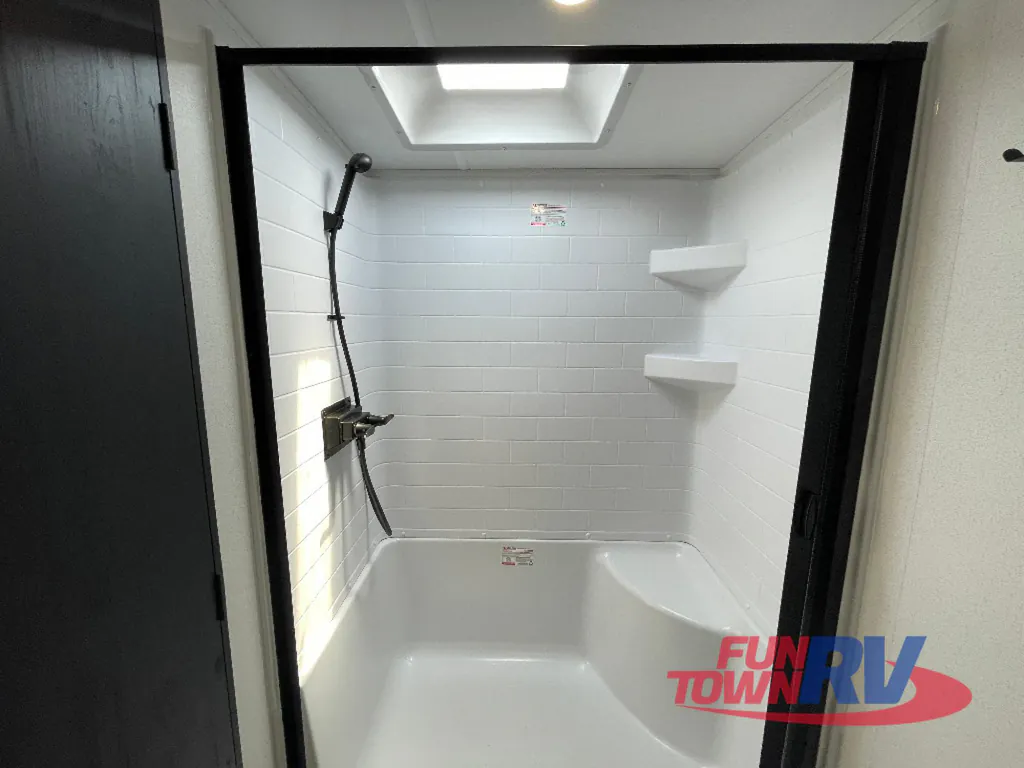 2026 Forest River Solaire 3150TBSS, Photos photo 35