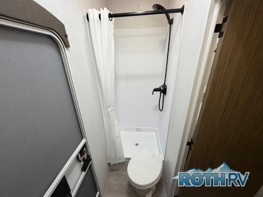 2027 Forest River Salem Villa 42DMS, Photos photo 19