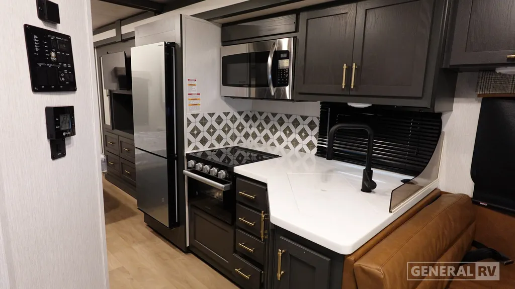 2027 NeXus RV Maximus 32MX, Photos photo 20