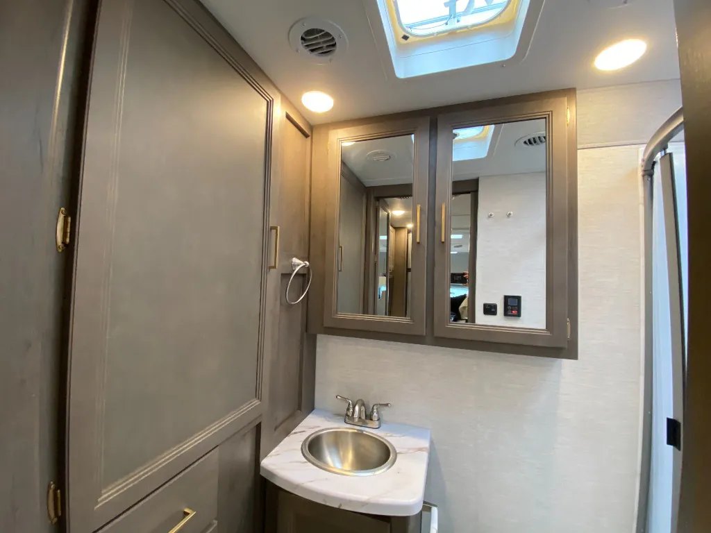 2024 Thor Motor Coach Freedom Elite 27HE, Photos photo 43