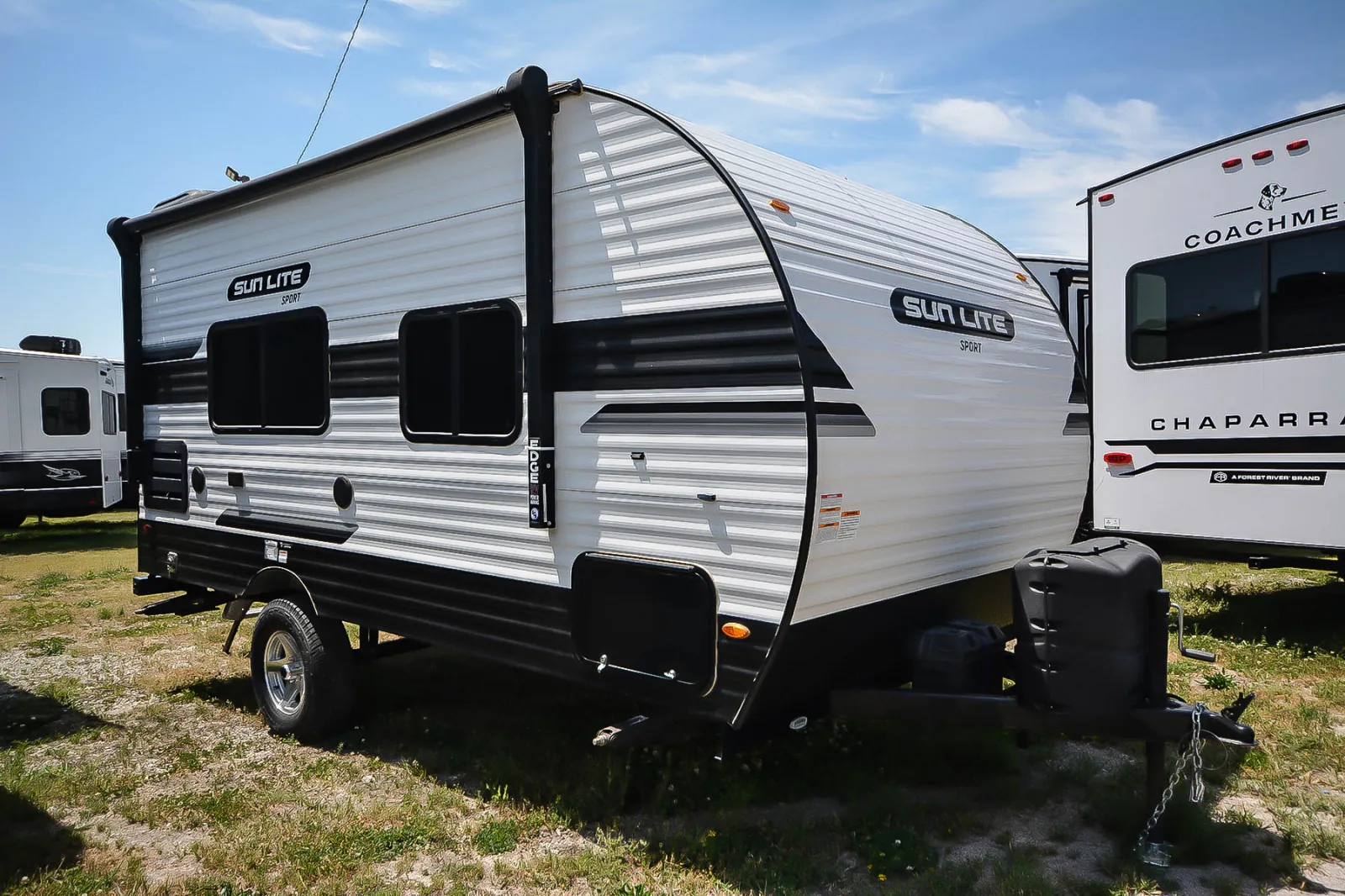 2022 Sunset Park RV Sun Lite 18RD - Main photo