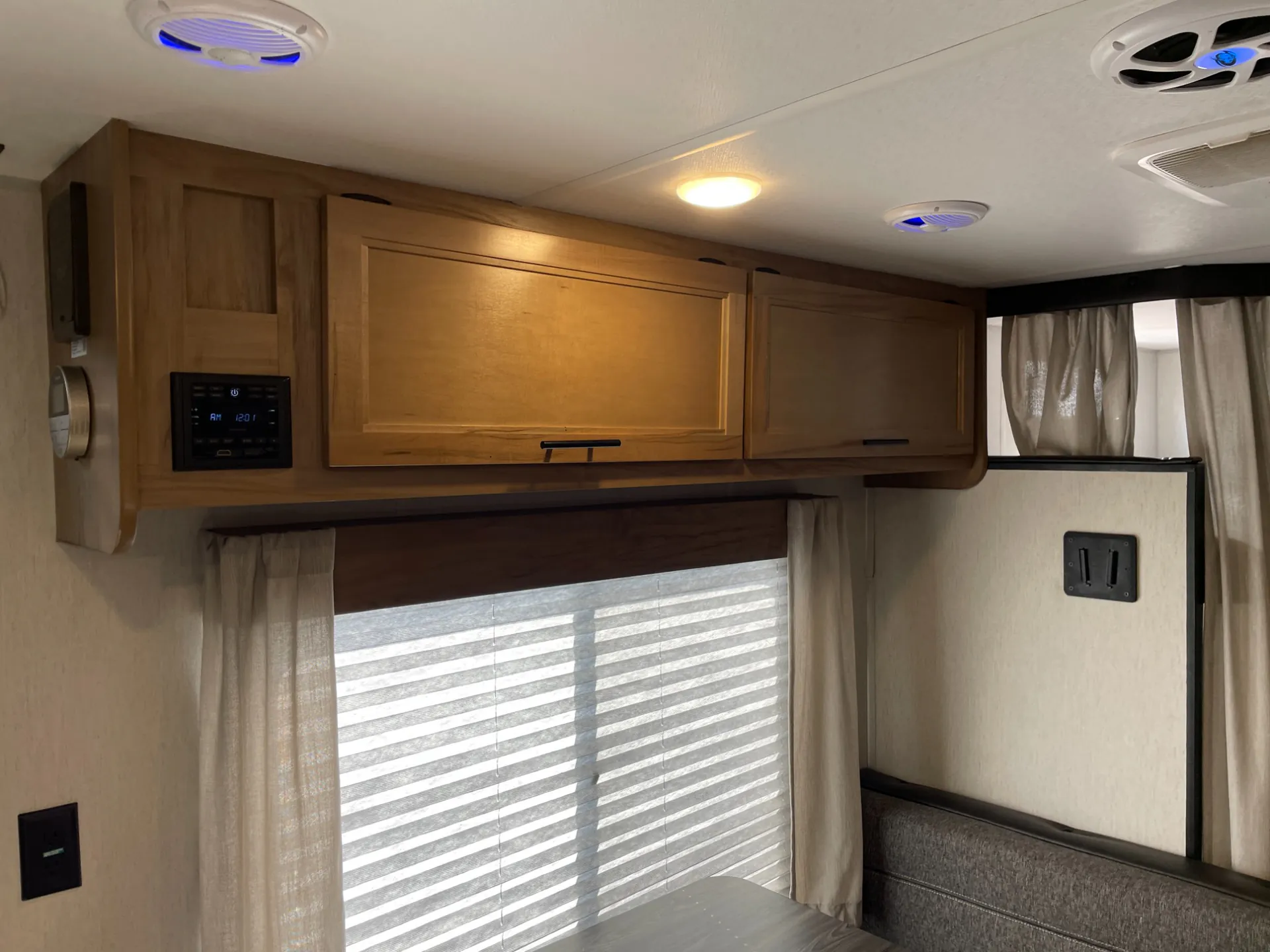 2023 Forest River Cherokee Grey Wolf 26DJSE — Photo 7