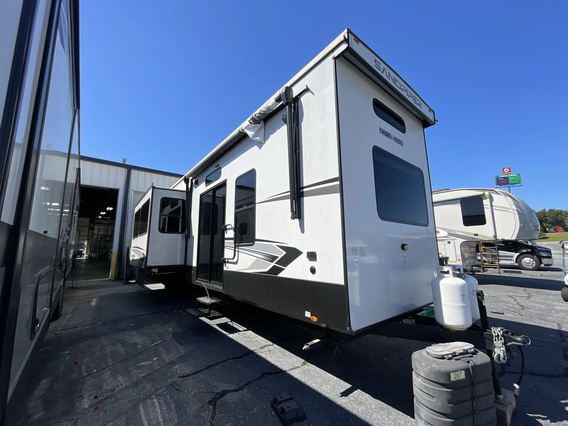 2024 Forest River Sandpiper Destination 40DUPLEX — off campside